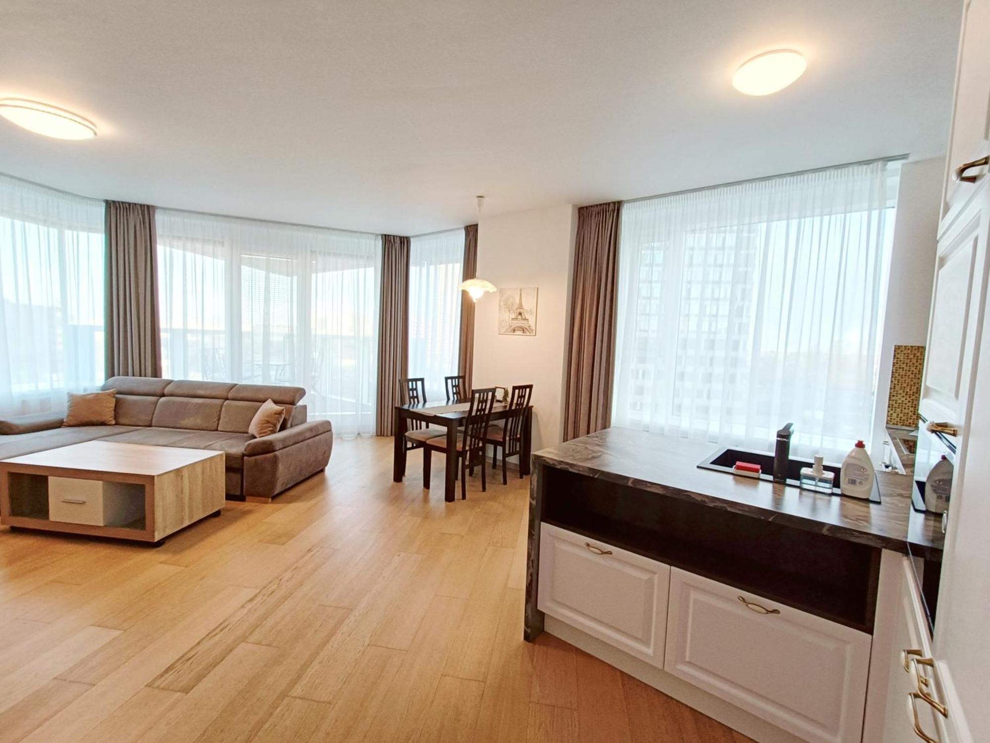 Sag Panorama City Apartment 3 Rooms Free Parking Free Wifi Pressburg Exterior foto